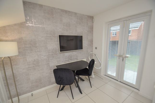 End terrace house for sale in 3 Glenmill Way, Darnley, Glasgow