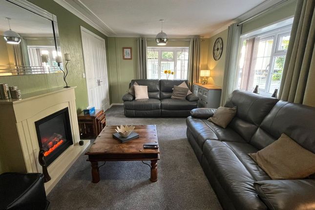 7, Bittaford Wood, Ivybridge photo 2