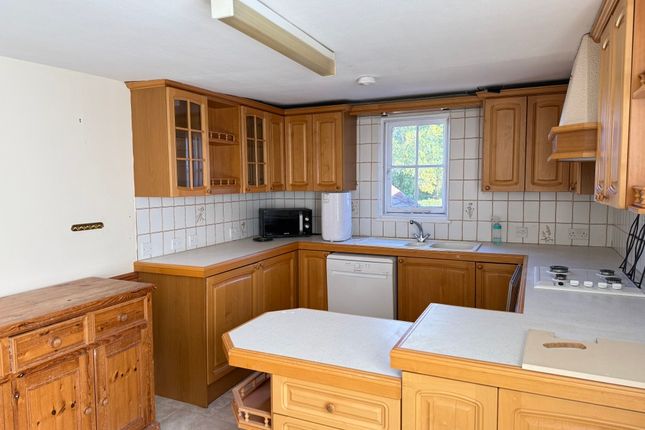 Flat 4, Westfield House, 80 Westgate, Chichester photo 5