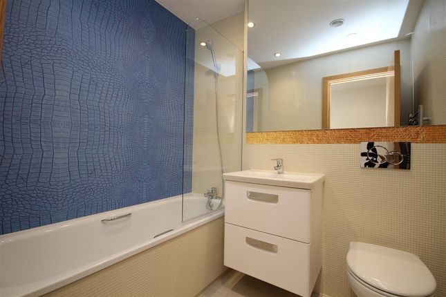 Flat Flat 213, 112-114, North Acton Road, London photo 4