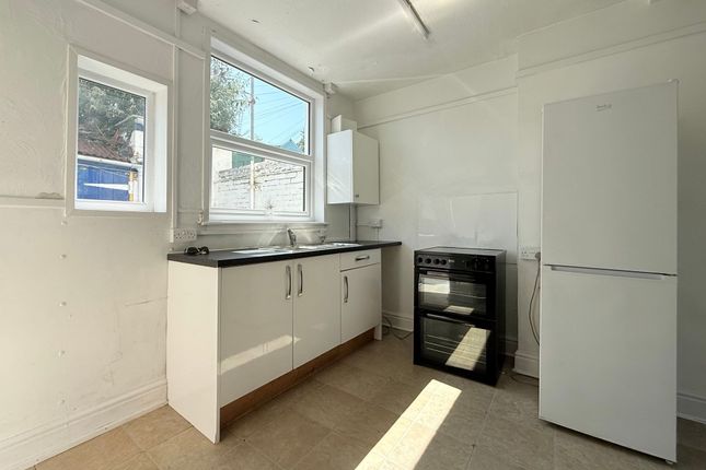 16a Fish Strand Hill, Falmouth photo 3