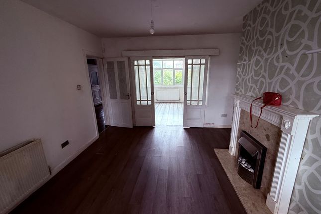 44, Church Lane, Ellesmere Port photo 2