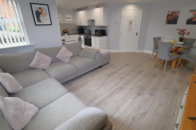 4, Conqueror Drive, Gillingham photo 4