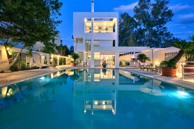 Villa for sale in White Lilly, Vari - Voula - Vouliagmeni, East Attica, Greece