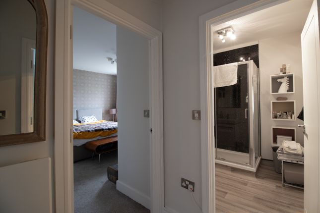 Flat for sale in Holgate Road, York