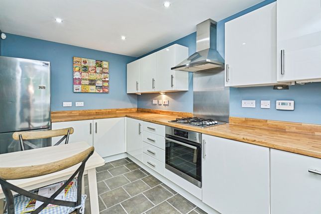 27, Parkers Way, Tipton photo 2