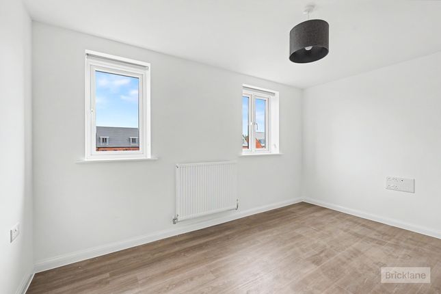 41, Hanafey Way, Northampton photo 3