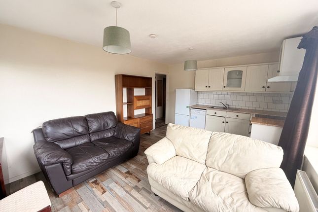 42, Rockingham Road, LOUGHBOROUGH photo 2