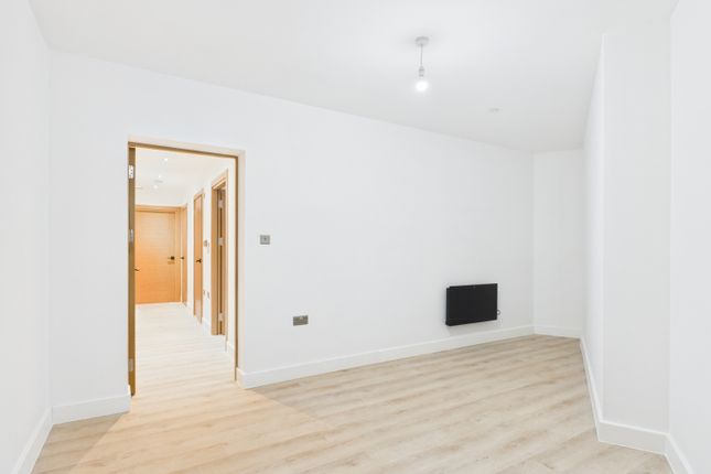 Flat 15, Tricorn House, Westward Road, Stroud photo 3