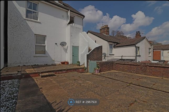 Garlands Road, Redhill photo 2