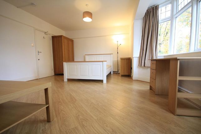 Thumbnail Room to rent in Dovedale Road, Mossley Hill, Liverpool