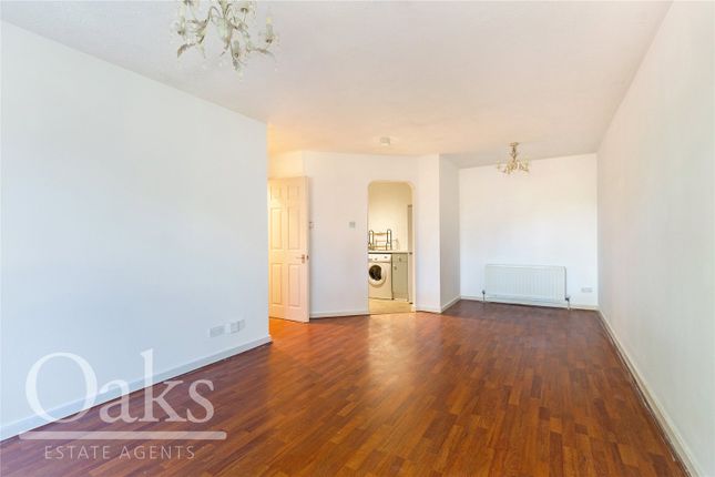 Flat to rent in Haling Park Road, South Croydon