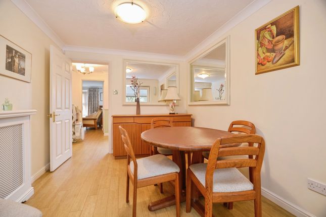 29, Woodlands Walk, Middlesbrough photo 4