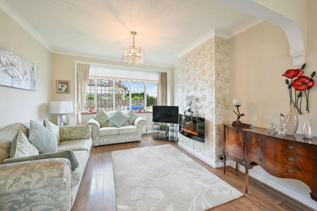 71, Inveresk Gardens, Worcester Park photo 4