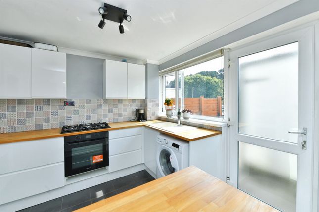 20, Malory Close, Plymouth photo 3