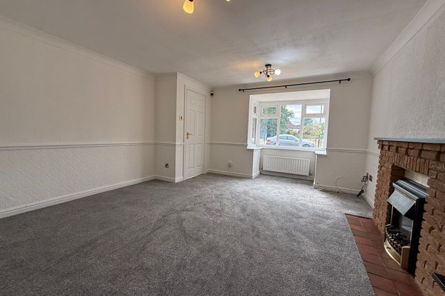 8 Longfield Close, Birmingham photo 5