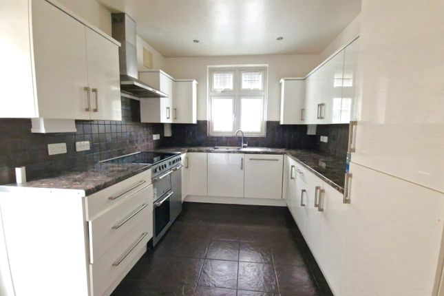 9, Hillside Road, NORTHWOOD photo 3