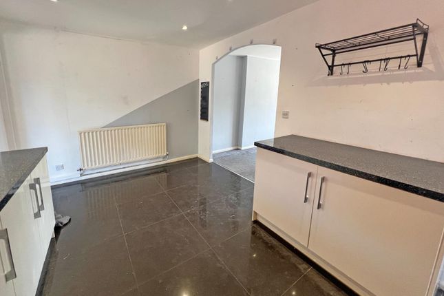 10, Abbotts Close, Telford photo 4