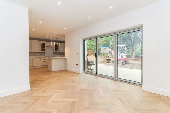Fieldview, Bell Lane, Abbots Langley photo 3