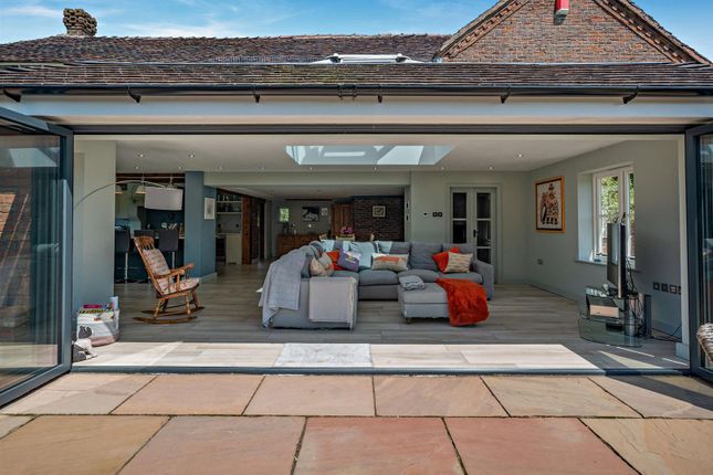 Oak House, Shut Lane Head, Newcastle-under-Lyme photo 4