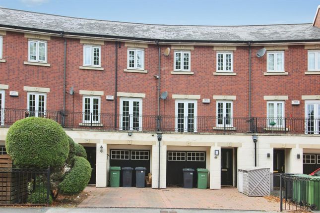 3 Bedroom House in LS26 0ZD