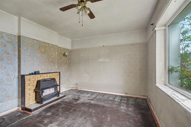40, Rowsley Avenue, Nottingham photo 2