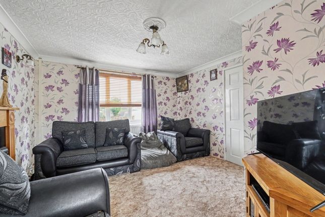 24, Croftfield Road, Workington photo 4