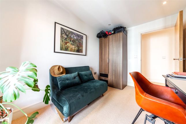 Thumbnail Flat for sale in Indescon Square, Canary Wharf