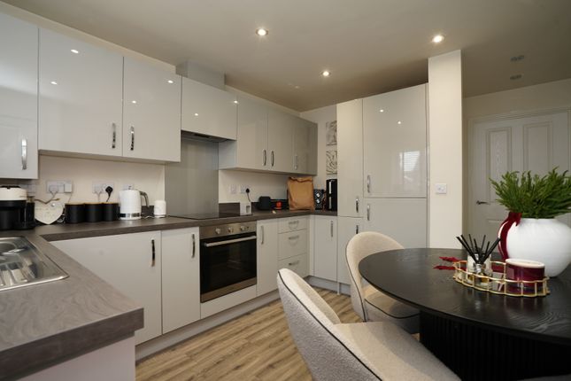 6, Inger Drive,, Gedling photo 2