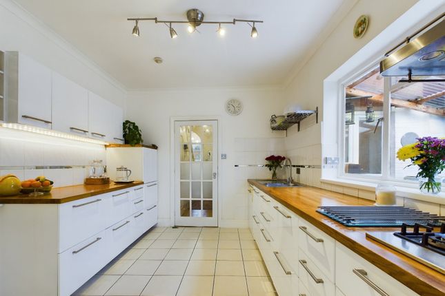 22, Gloucester Road, Herefordshire photo 2
