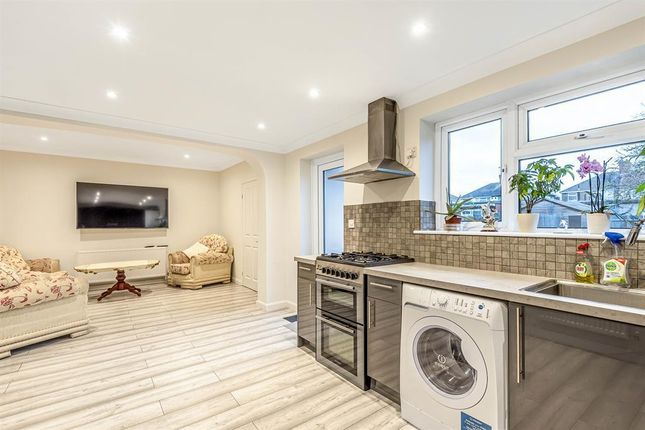 63, Cranford Drive, Hayes photo 4
