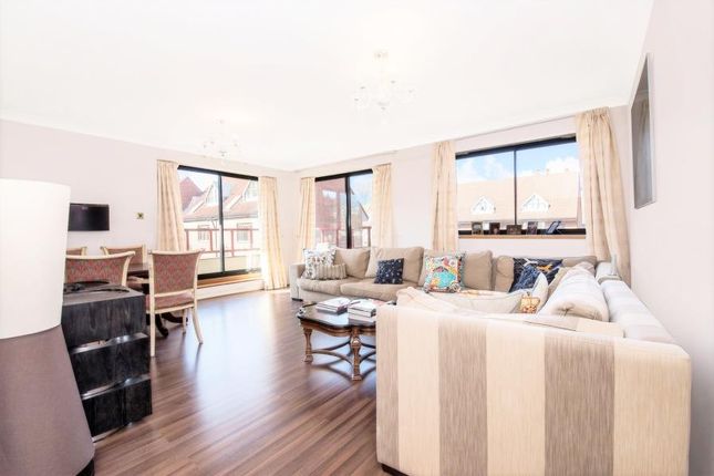 Thumbnail Flat for sale in Stuart House, Windsor Way