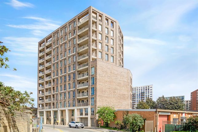 301, Copeland Court, Silvertown photo 4