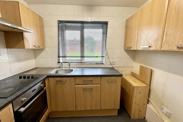 87, Heights Drive, Leeds photo 3