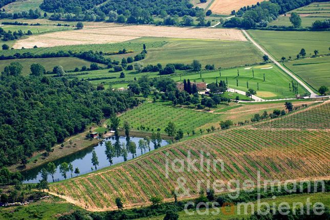 Farm for sale in Italy, Tuscany, Arezzo, Arezzo