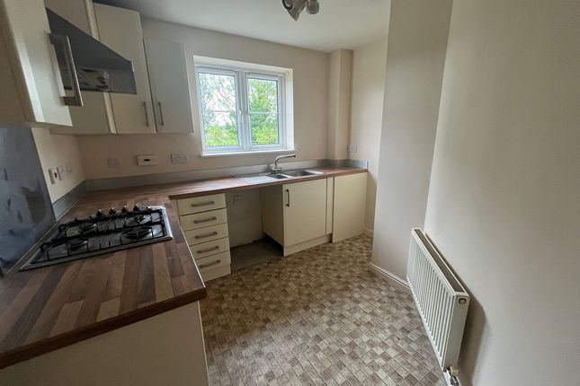 15, Skylark Road, Bridgend photo 2