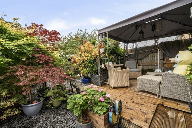 21, Hurtwood Road, Surrey photo 4