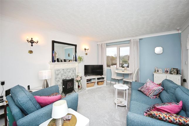 25, Malin Court, Alcester photo 3