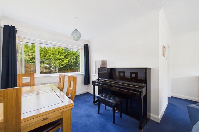 84, BRAMLEY GARTH, YORK photo 4