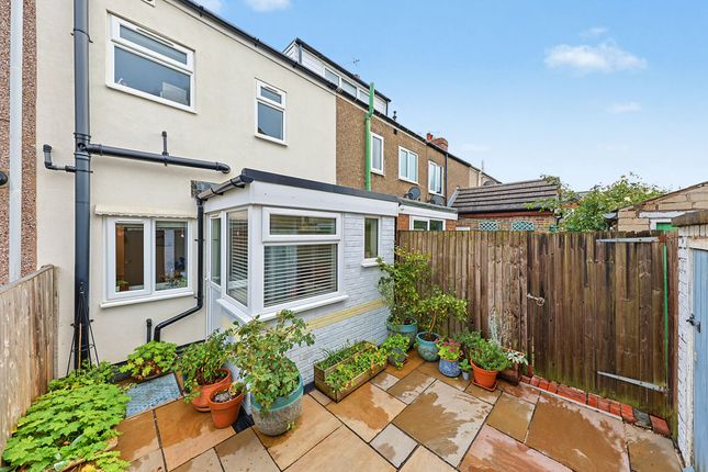 Newbold Road, Chesterfield photo 4