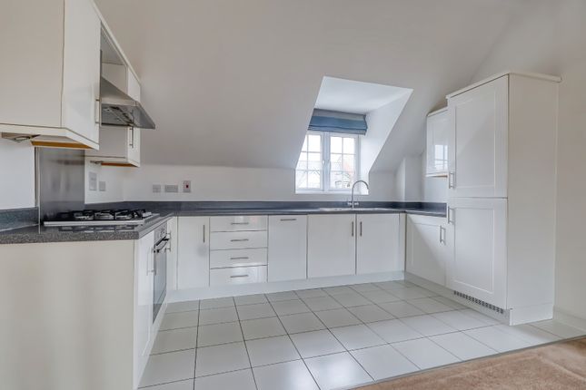 89 Widmer House,, Wellesbourne Crescent, Buckinghamshire photo 4