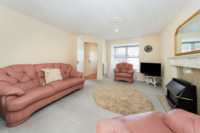 11, Constantine Way, Bilston photo 4