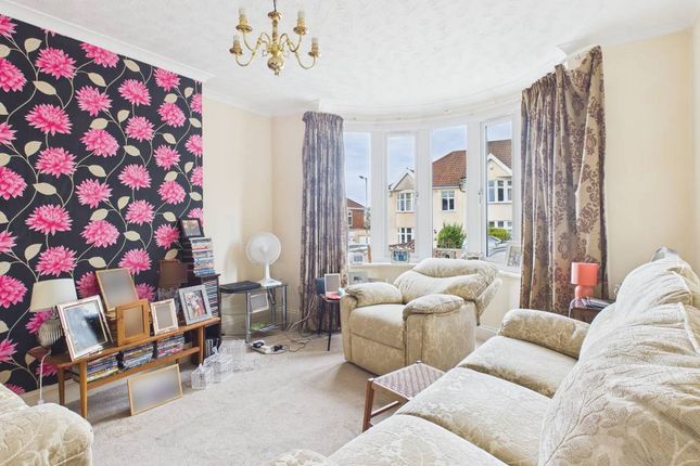 149, Sylvia Avenue, Bristol photo 2