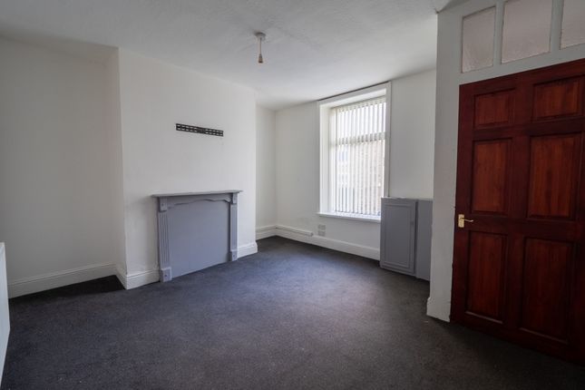 25, Sarah Street, Darwen photo 2