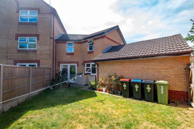 33, Rhodes Place, Milton Keynes photo 4
