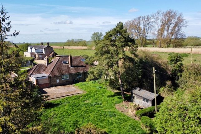 Bays Farm House, Adventurers Drove, Ely photo 2