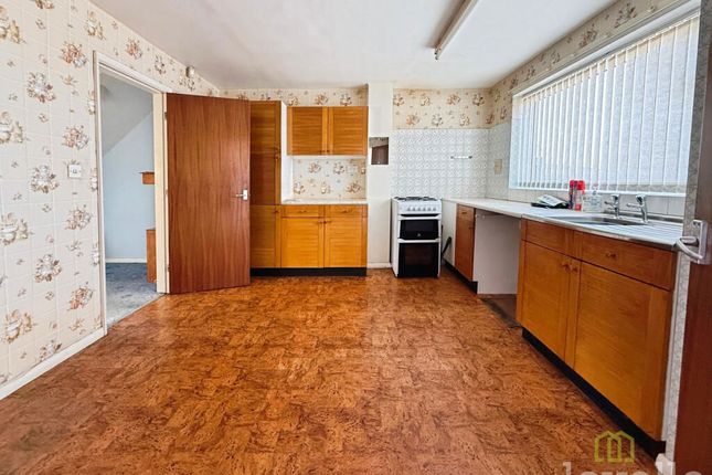 13, Upton Walk, Lincoln photo 2