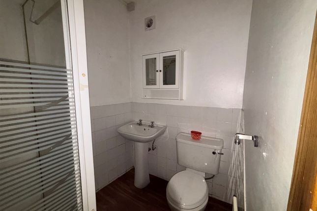 102b, Queen Street, LEEDS photo 2