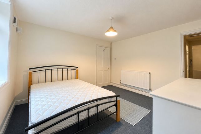 Garden Flat, 12 Lansdown Road, Bristol photo 3