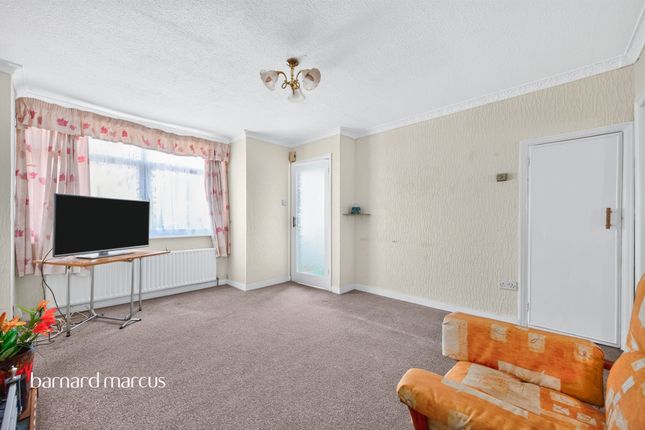 53, Brinkley Road, Worcester Park photo 4